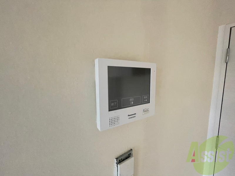 その他設備　ＴＶモニター付インターホンです。来客者の顔が見えるので安心！