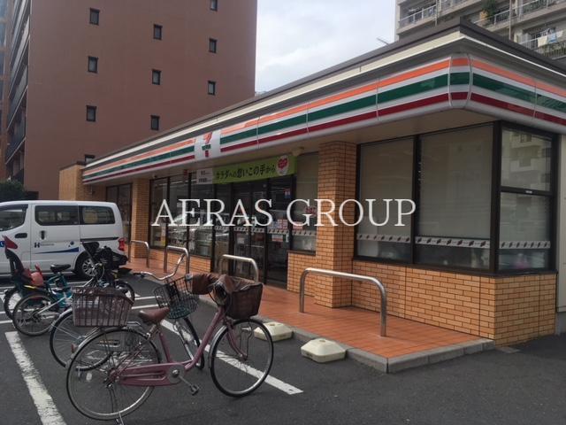 コンビニ　セブンイレブン荒川東日暮里２丁目店（コンビニ）まで303m