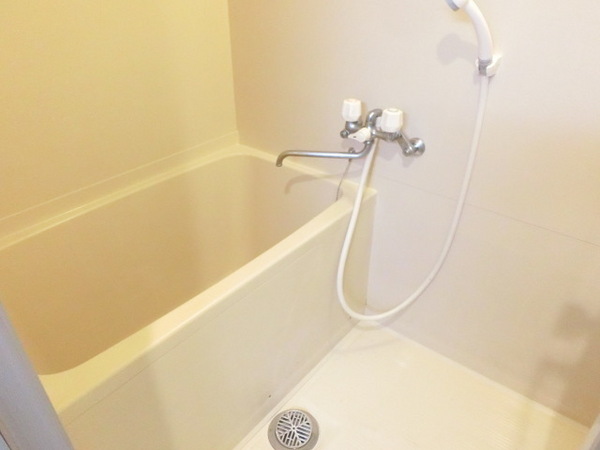 バス・シャワールーム　キレイな浴室です！