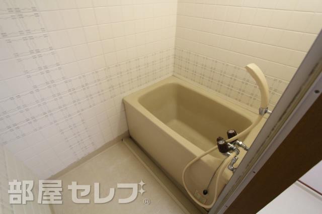 バス・シャワールーム　お湯にゆったりつかりましょう。