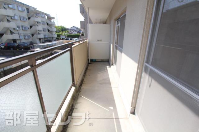 バルコニー　洗濯物がよく乾きそうですね。