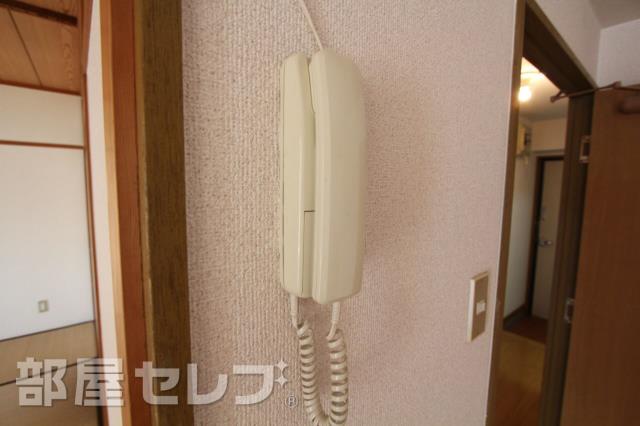 セキュリティ　インターホンで来客確認ができます。
