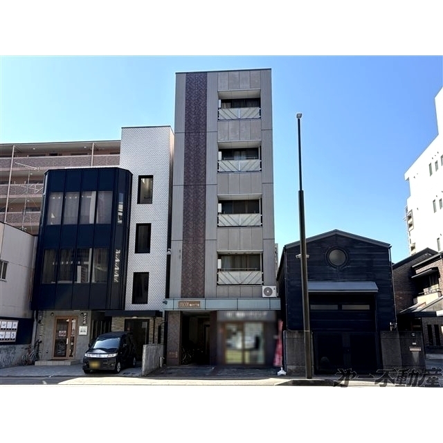 エントランス　建物外観