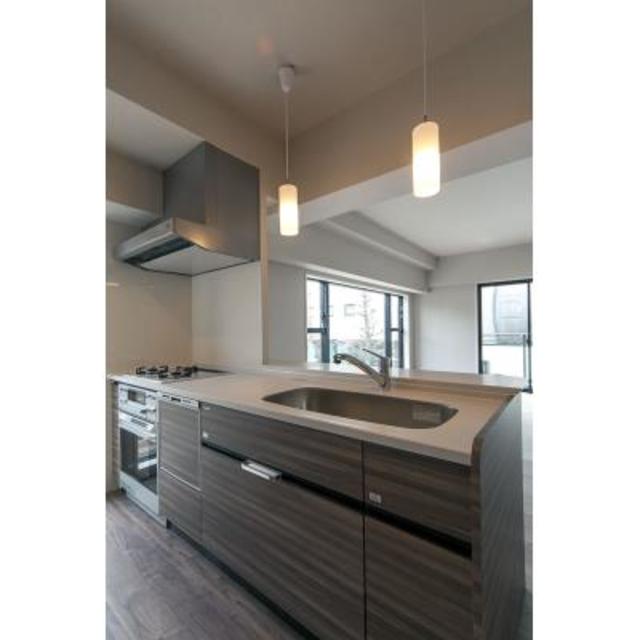 キッチン　※写真は同タイプ住戸です。