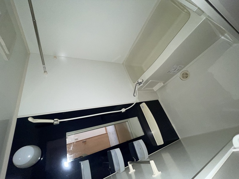 バス・シャワールーム　広くてゆとりのある浴室です。