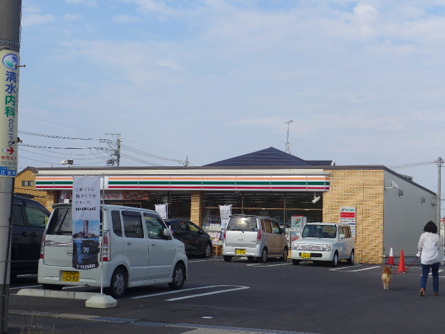 コンビニ　セブン－イレブン大府江端町店（コンビニ）まで400m