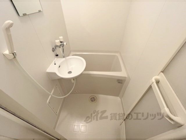 バス・シャワールーム　バス