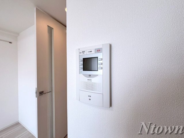 セキュリティ　モニター付きインターホンです
