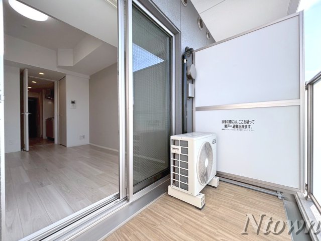 バルコニー　開放的で明るい空間を演出してくれるバルコニーです