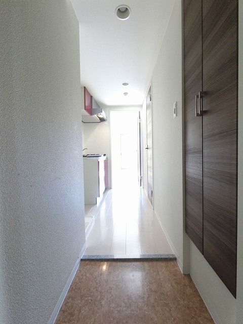 玄関　※室内は現況を優先します