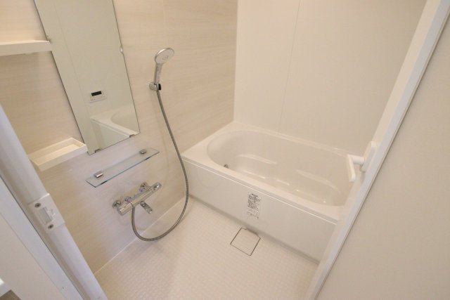 バス・シャワールーム　別室の参考写真です。※現況優先