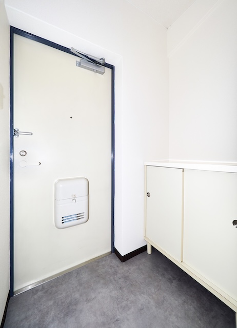 玄関　シューズボックスあります