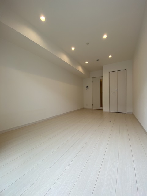 居室・リビング　今人気のホワイトカラーのお部屋です。