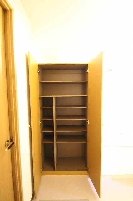 収納　同物件、別号室のものです。