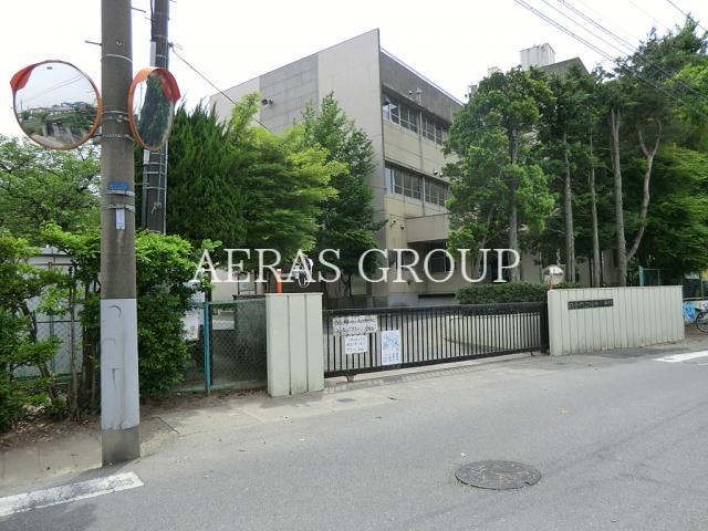小学校　越谷市立桜井小学校（小学校）まで614m