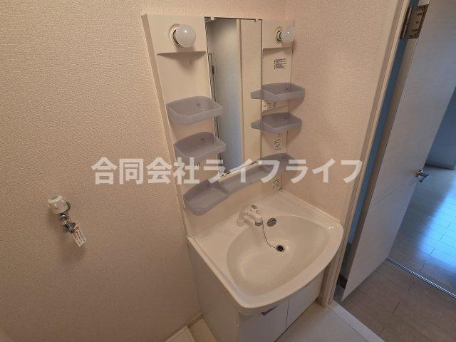 洗面設備　忙しい朝には欠かせない洗面所です