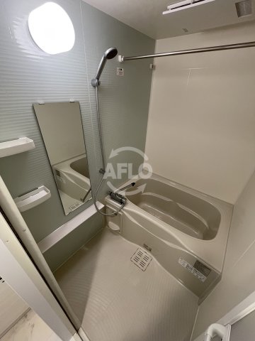 バス・シャワールーム　ラ・フォルム本町WEST　浴室
