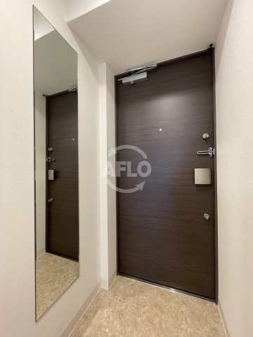 玄関　ラ・フォルム本町WEST　玄関