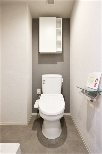 トイレ　温水洗浄暖房便座