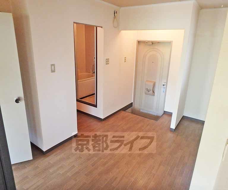 居室・リビング　日当たりのよいリビングです