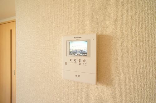 セキュリティ　安心の録画機能付モニターホンで不在時の来客も確認できます♪