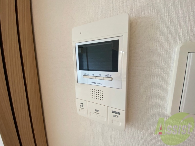 セキュリティ　ＴＶモニター付インターホンです。来客者の顔が見えるので安心！