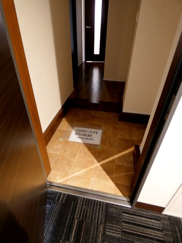 玄関　図面と現状に相違がある場合には現状を優先