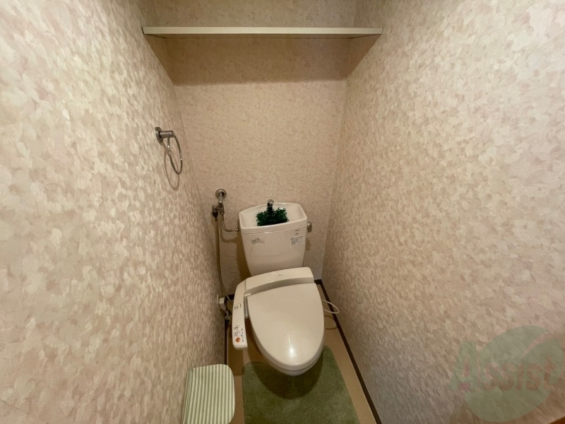 トイレ　ウォシュレット機能がついたトイレ。安心して使用できますね。