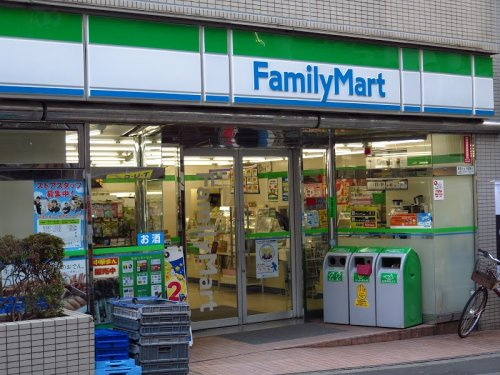 コンビニ　ファミリーマート 東陽二丁目店（コンビニ）まで922m