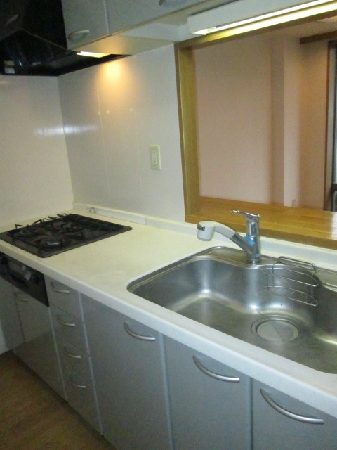 キッチン　３口ガスコンロ♪