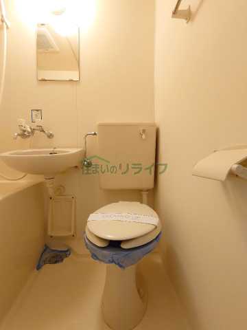 トイレ　メゾンエクレーレ江古田