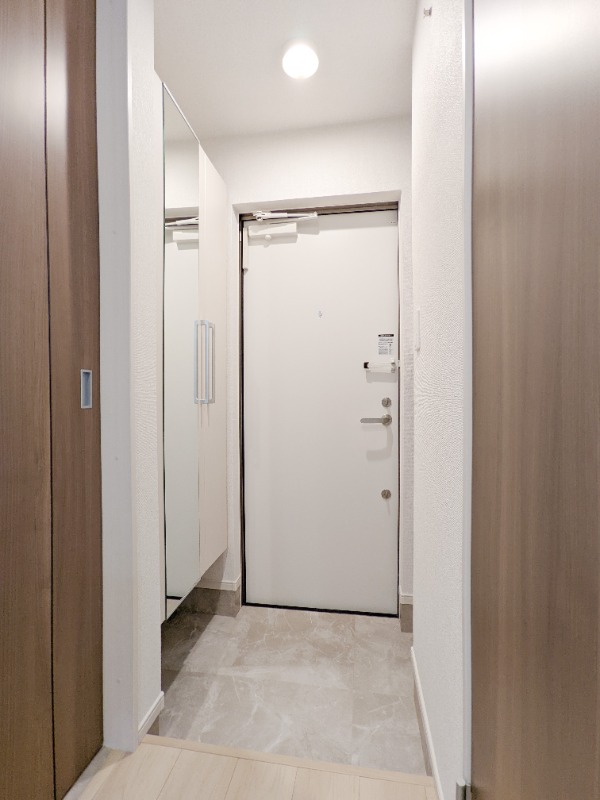 玄関　図面と現状に相違がある場合には現状を優先