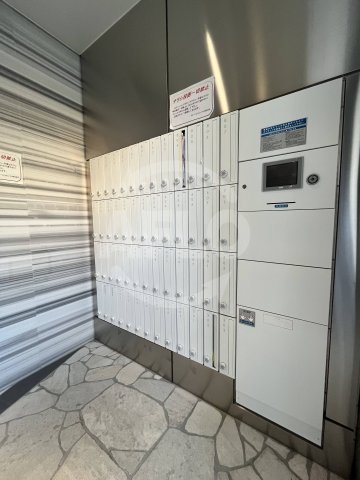 その他共有部分　エスライズ大阪ドームレジデンス　宅配ボックス