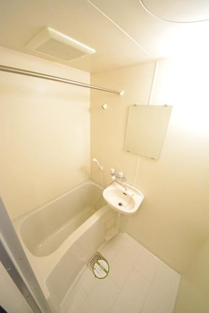 バス・シャワールーム　★バストイレ別★