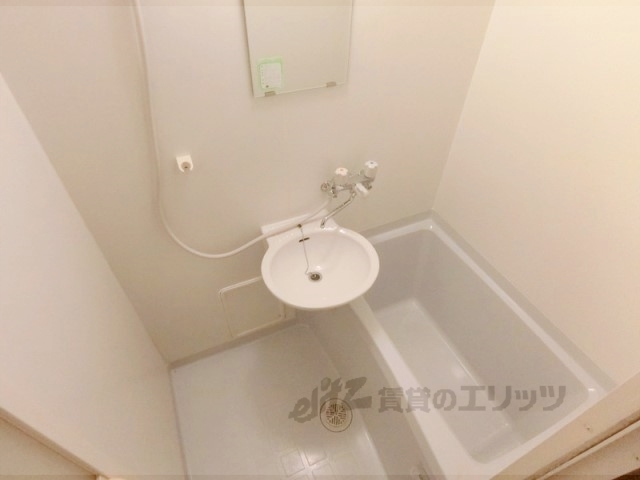 バス・シャワールーム　バス