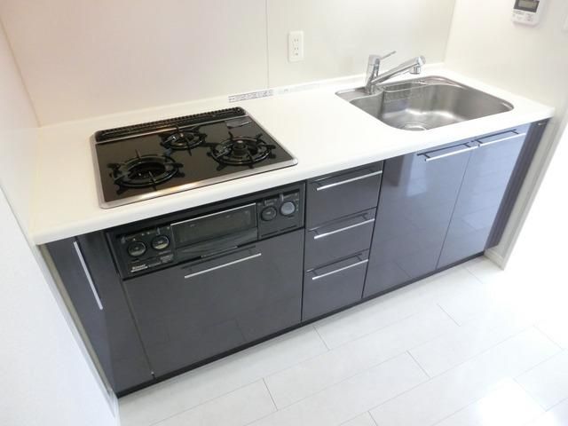 キッチン　３口ガスシステムキッチン