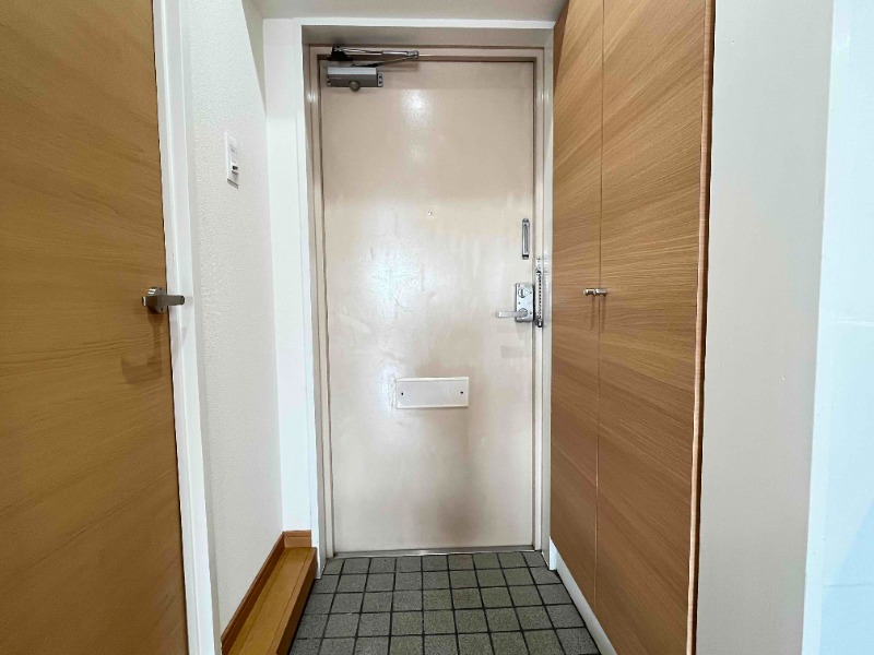 玄関　同物件別部屋イメージ