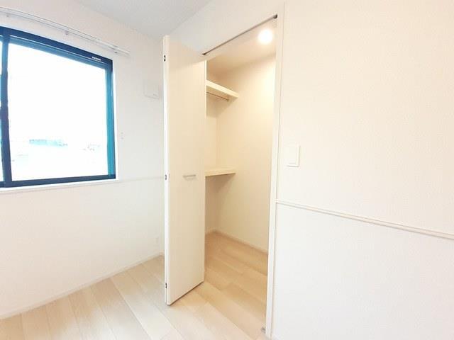 収納　ウォークインクローゼット