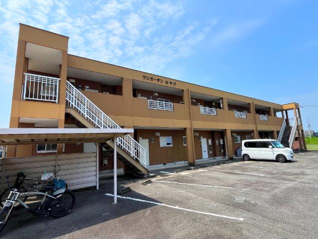 建物外観　外観写真（昼）