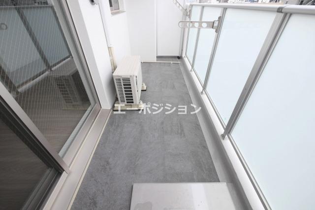 バルコニー　セレニテ難波ミラク壱番館