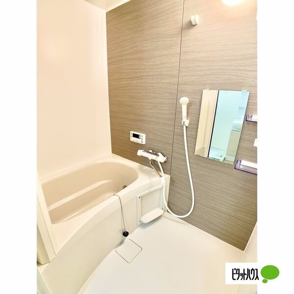 バス・シャワールーム　同タイプ部屋写真です