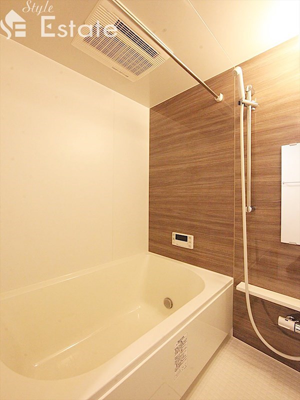 バス・シャワールーム　バスルーム