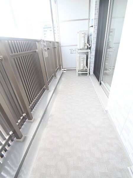 バルコニー　※別部屋の参考写真です。