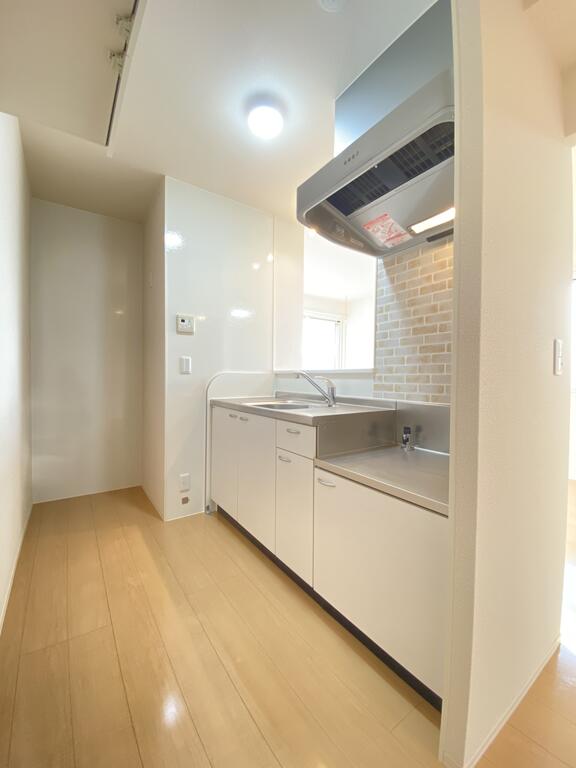 キッチン　同間取り反転タイプ部屋参考画像です