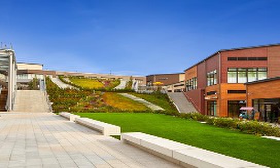 ショッピングセンター　南町田グランベリーパーク（ショッピングセンター）まで2500m