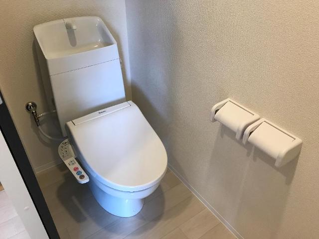 トイレ　シャワー付トイレ