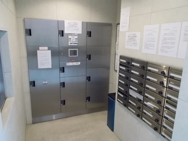 ロビー　弊社は都内全域の物件をご紹介可能です！