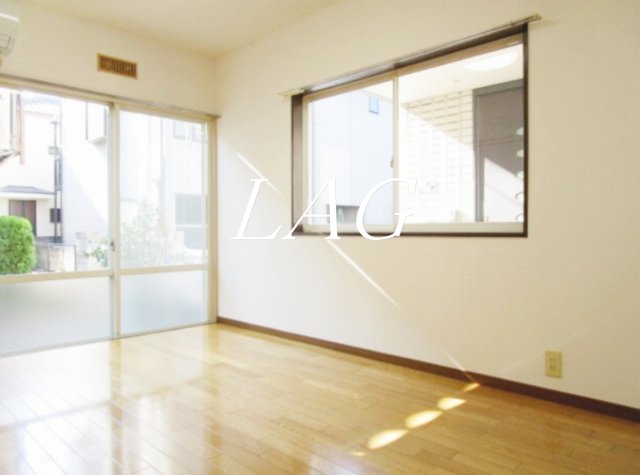 居室・リビング　洋室のお部屋です。