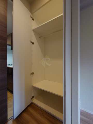 収納　ルフォンプログレ四谷