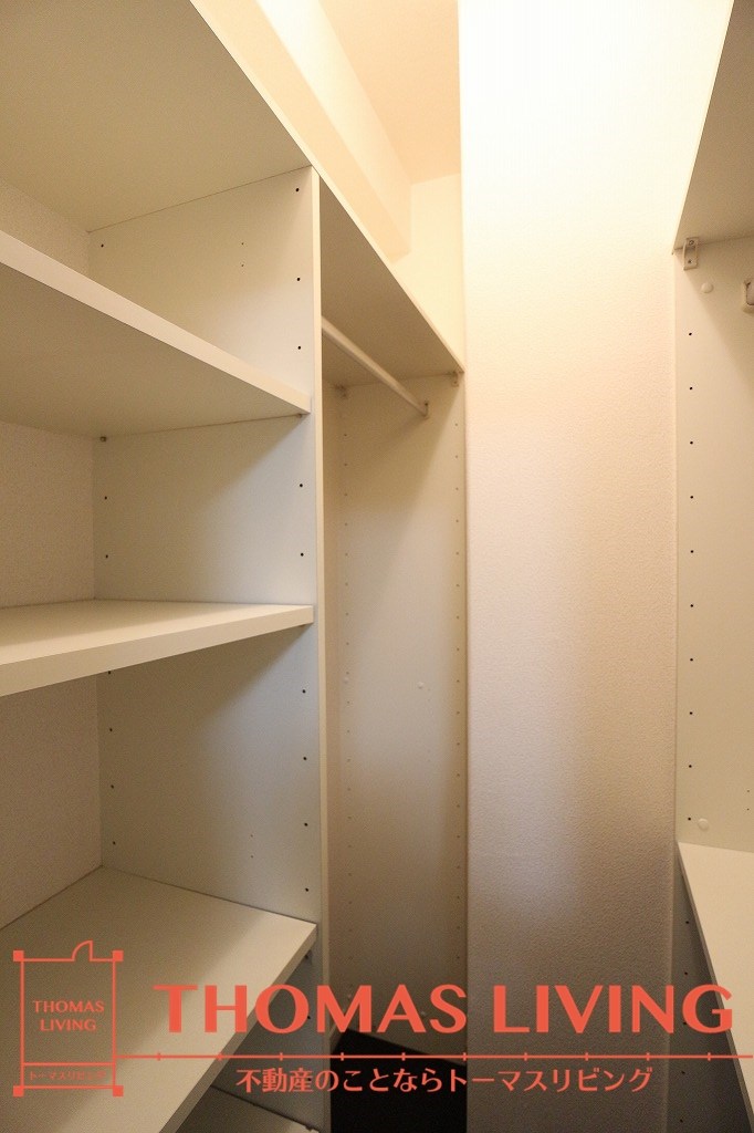 収納　大容量のウォークインクローゼットです。